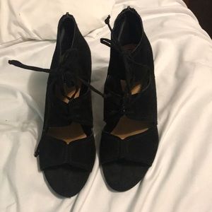 black lace up mini heels